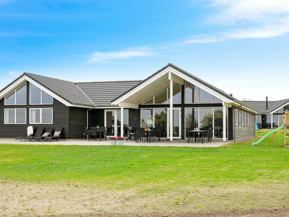 18 Person Holiday Home In Bogense Dış mekan fotoğraf